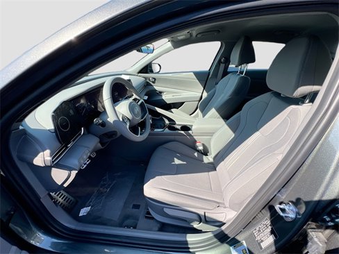New 2025 Hyundai Elantra SEL image 20