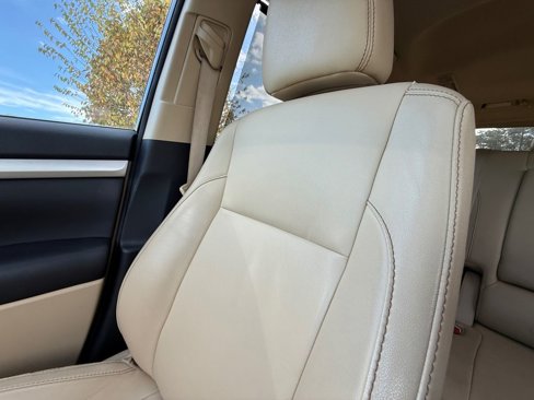 Used 2016 Toyota Highlander XLE image 17