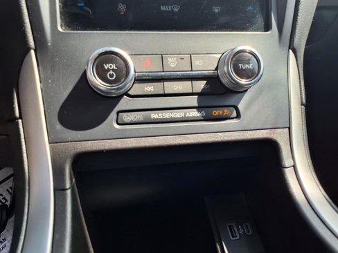 Used 2023 Ford Edge SE w/ Black Appearance Package image 15