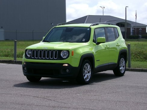 Used 2018 Jeep Renegade Latitude image 2