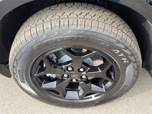New 2025 Ford Maverick XLT w/ XLT Luxury Package image 12