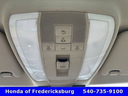 Used 2012 Mercedes-Benz C 300 Sport image 24