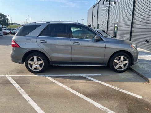 Used 2013 Mercedes-Benz ML 550 4MATIC image 3