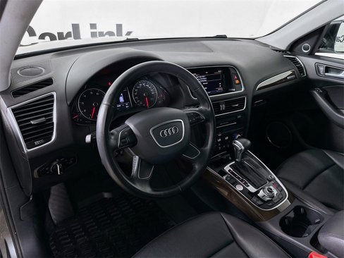 Used 2017 Audi Q5 2.0T Premium Plus w/ Technology Package image 9
