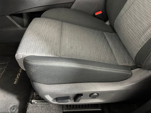 Used 2023 Nissan Rogue SV image 10