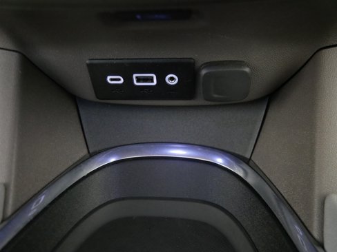 Used 2022 Chevrolet Malibu LT image 38