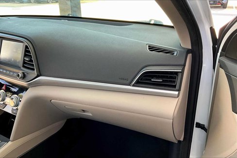 Used 2019 Hyundai Elantra SEL image 16