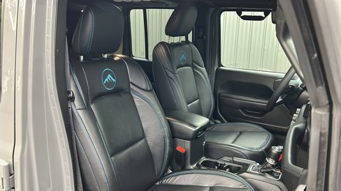 Used 2023 Jeep Wrangler Unlimited Rubicon 4xe image 34