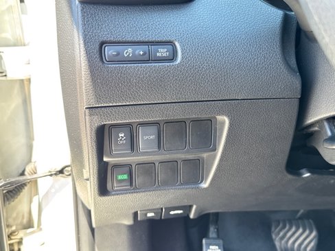 Used 2016 Nissan Rogue S w/ Appearance Package image 19