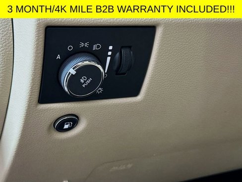Used 2017 Jeep Grand Cherokee Limited image 10