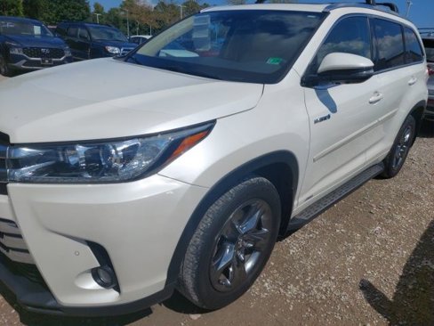 Used 2017 Toyota Highlander Limited image 6