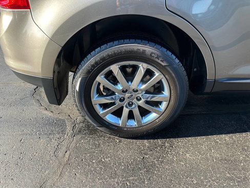 Used 2013 Ford Edge Limited image 9