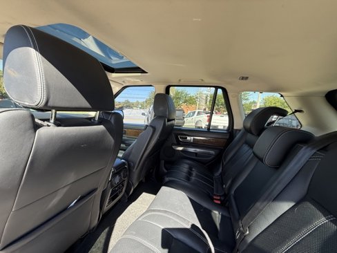 Used 2012 Land Rover Range Rover Sport HSE image 24