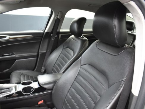 Used 2014 Ford Fusion Energi SE image 12