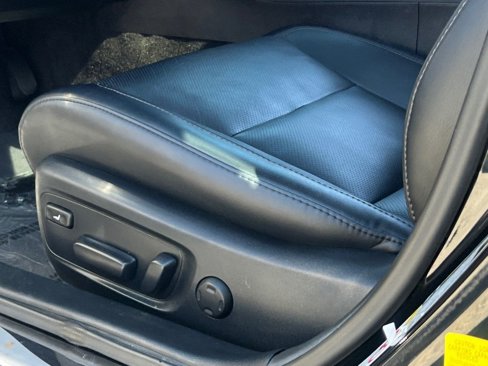 Used 2016 Toyota Avalon Limited image 20