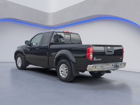 Used 2021 Nissan Frontier SV image 4