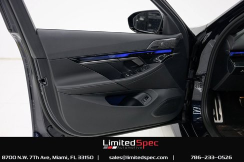 Used 2025 BMW M5 image 56