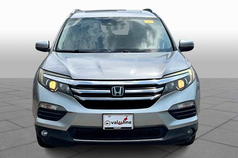 Used 2018 Honda Pilot Touring image 3
