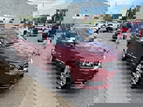 Used 2018 Chevrolet Impala Premier w/ Premier Confidence Package image 3