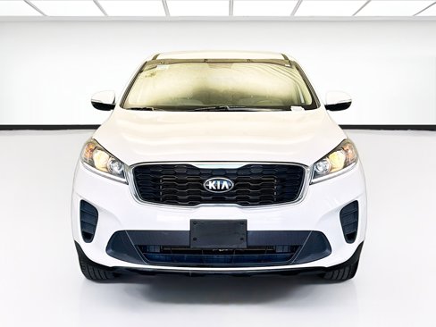 Used 2020 Kia Sorento LX image 2