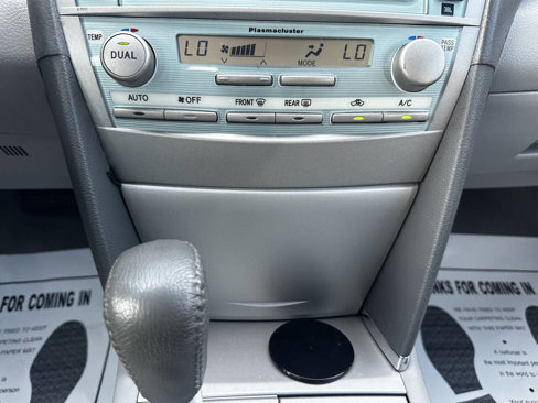 Used 2009 Toyota Camry Hybrid image 32