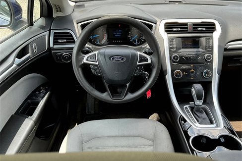 Used 2015 Ford Fusion S image 5