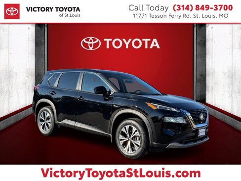 Used 2022 Nissan Rogue SV image 1