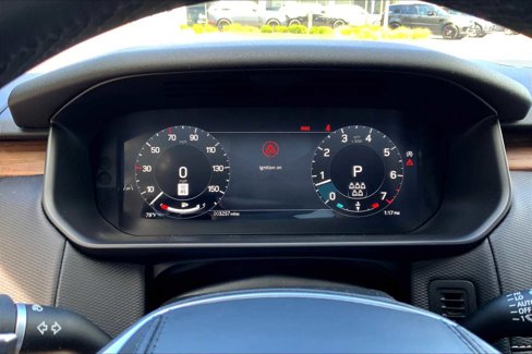 Used 2025 Land Rover Discovery Dynamic SE image 23