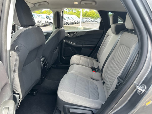 Certified 2022 Ford Escape SE image 32