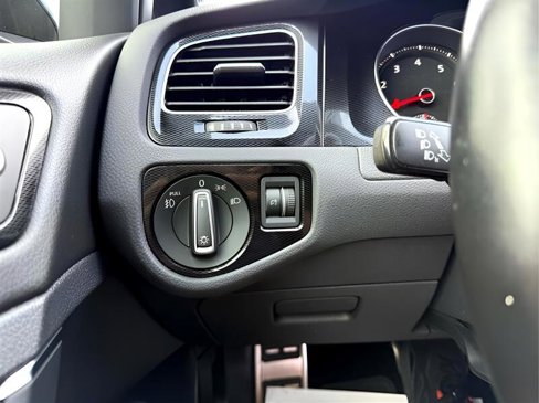 Used 2017 Volkswagen GTI S image 15