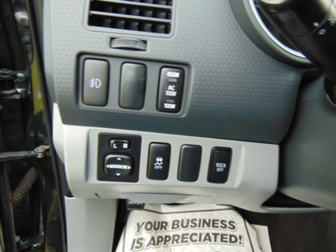 Used 2012 Toyota Tacoma 4x4 Double Cab image 8
