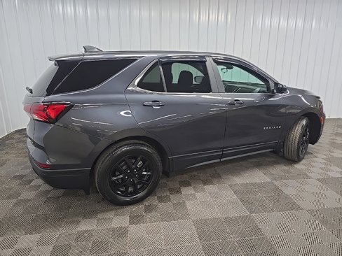 Used 2022 Chevrolet Equinox LT image 3