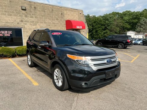 Used 2015 Ford Explorer XLT w/ Equipment Group 202B image 3