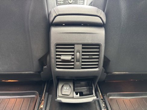 Used 2017 Mercedes-Benz GLA 250 4MATIC image 28