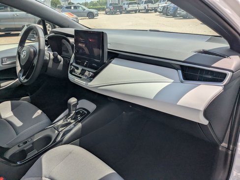 Used 2024 Toyota Corolla SE image 36