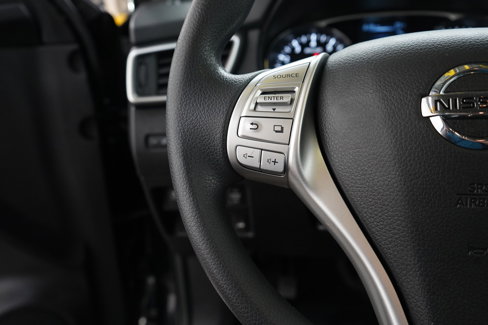 Used 2014 Nissan Rogue SV w/ SV Premium Package image 21