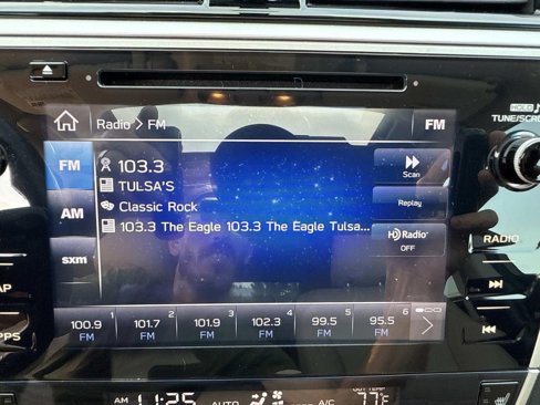 Used 2018 Subaru Outback 2.5i Limited image 21