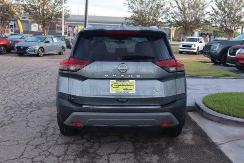 Used 2023 Nissan Rogue SV w/ SV Premium Package image 7