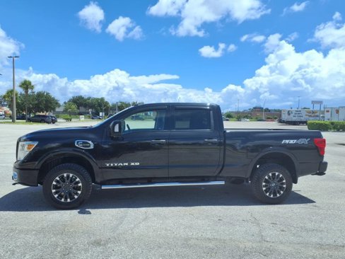 Used 2017 Nissan Titan PRO-4X image 4