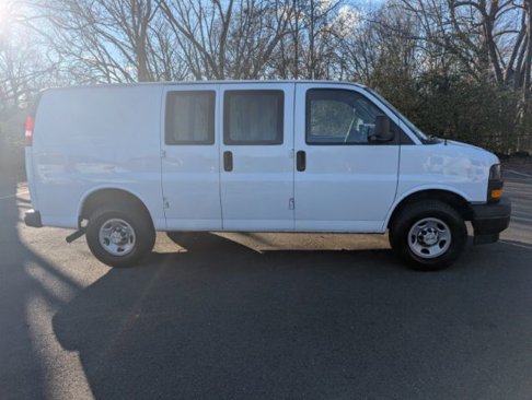 Used 2022 Chevrolet Express 2500 w/ Driver Convenience Package image 4