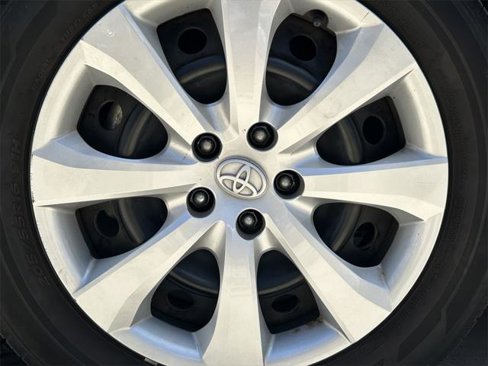 Certified 2023 Toyota Corolla LE image 9