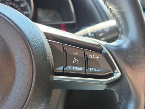 Used 2018 MAZDA MAZDA3 Touring image 23