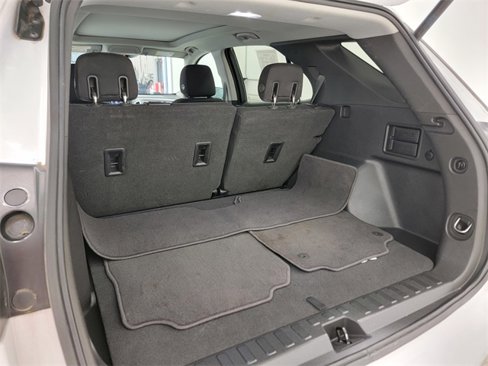 Used 2020 Chevrolet Equinox LT image 17