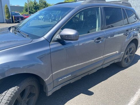 Used 2014 Subaru Outback 2.5i Premium image 3