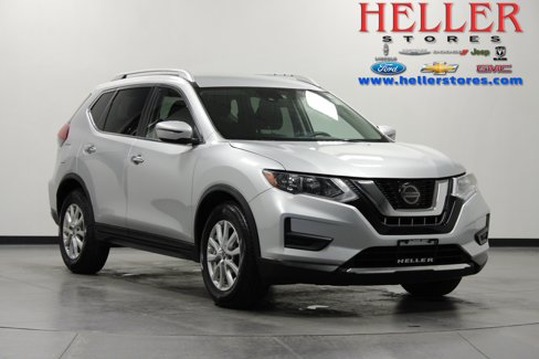 Used 2020 Nissan Rogue SV image 1