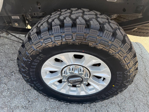 Used 2021 Ford F250 XLT w/ XLT Value Package image 11