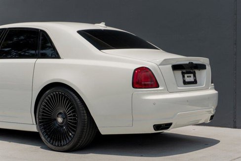 Used 2012 Rolls-Royce Ghost image 21