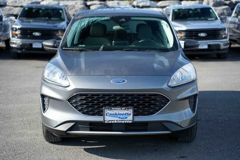 Used 2022 Ford Escape SE w/ Convenience Package image 2