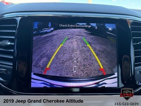 Used 2019 Jeep Grand Cherokee Altitude image 20