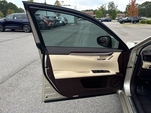 Used 2017 Lexus ES 350 image 10